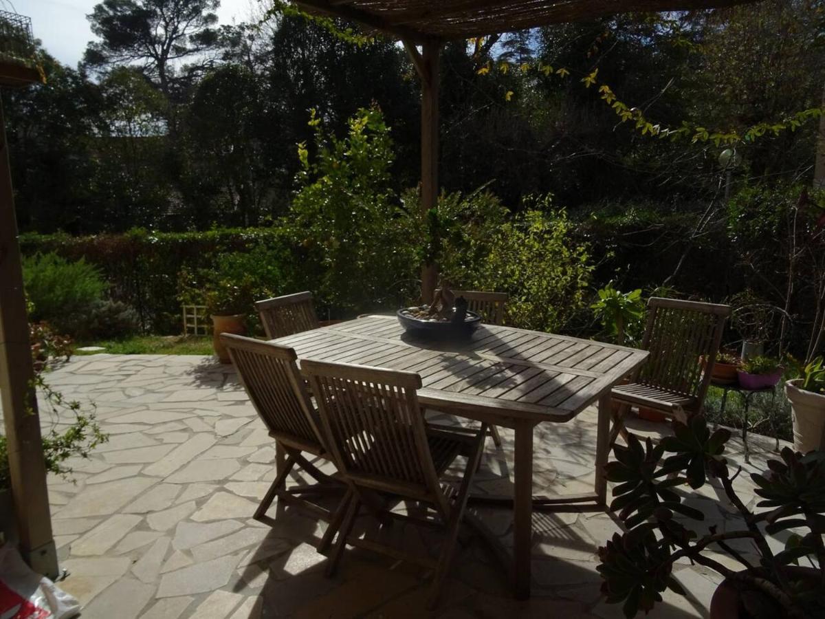 Appartement Tranquille Avec Jardin Et Piscine Fréjus Buitenkant foto